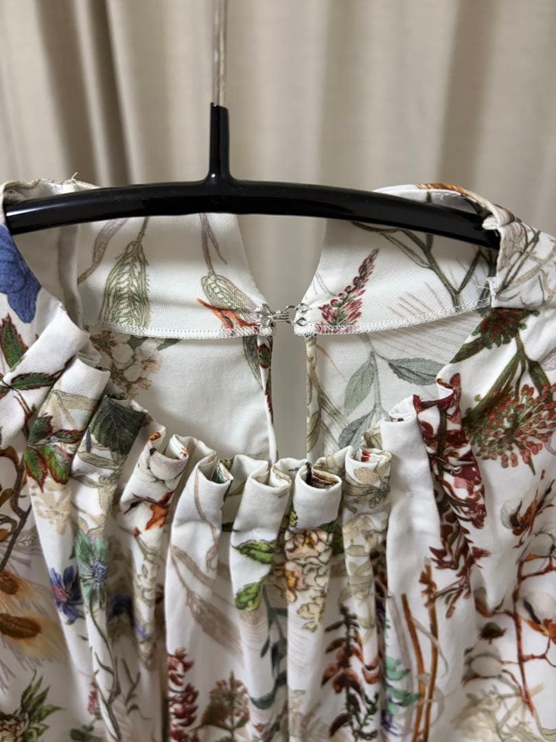 TOMORROWLAND インクリーズフラワープリントブラウス