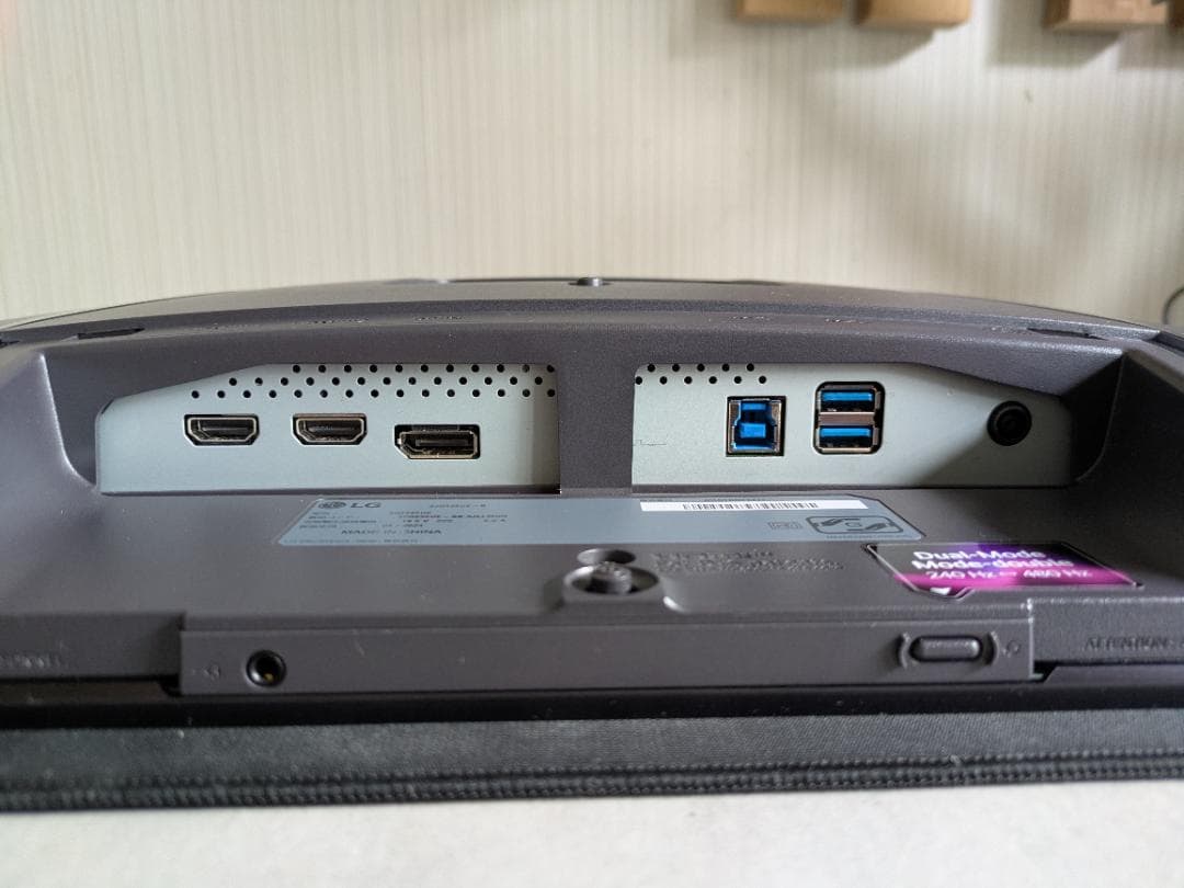 LG ultragear 32GS95UE-B OLED [31.5インチ]