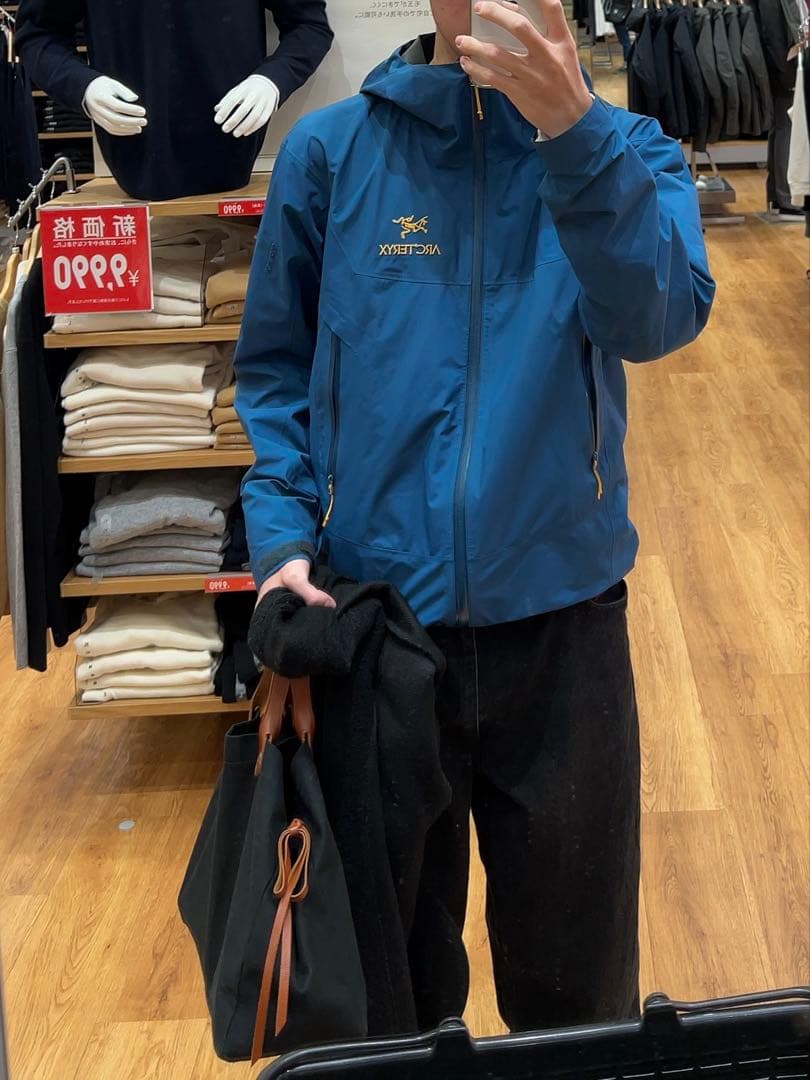 arcteryxアークテリクス　betasl レギオンブルー