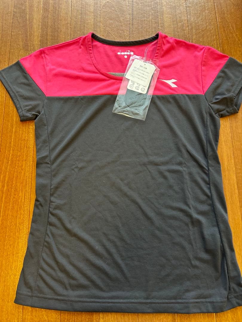 新品タグ付 ディアドラDIADORAかわいいテニスウェア 3点セット❤︎パーカー付