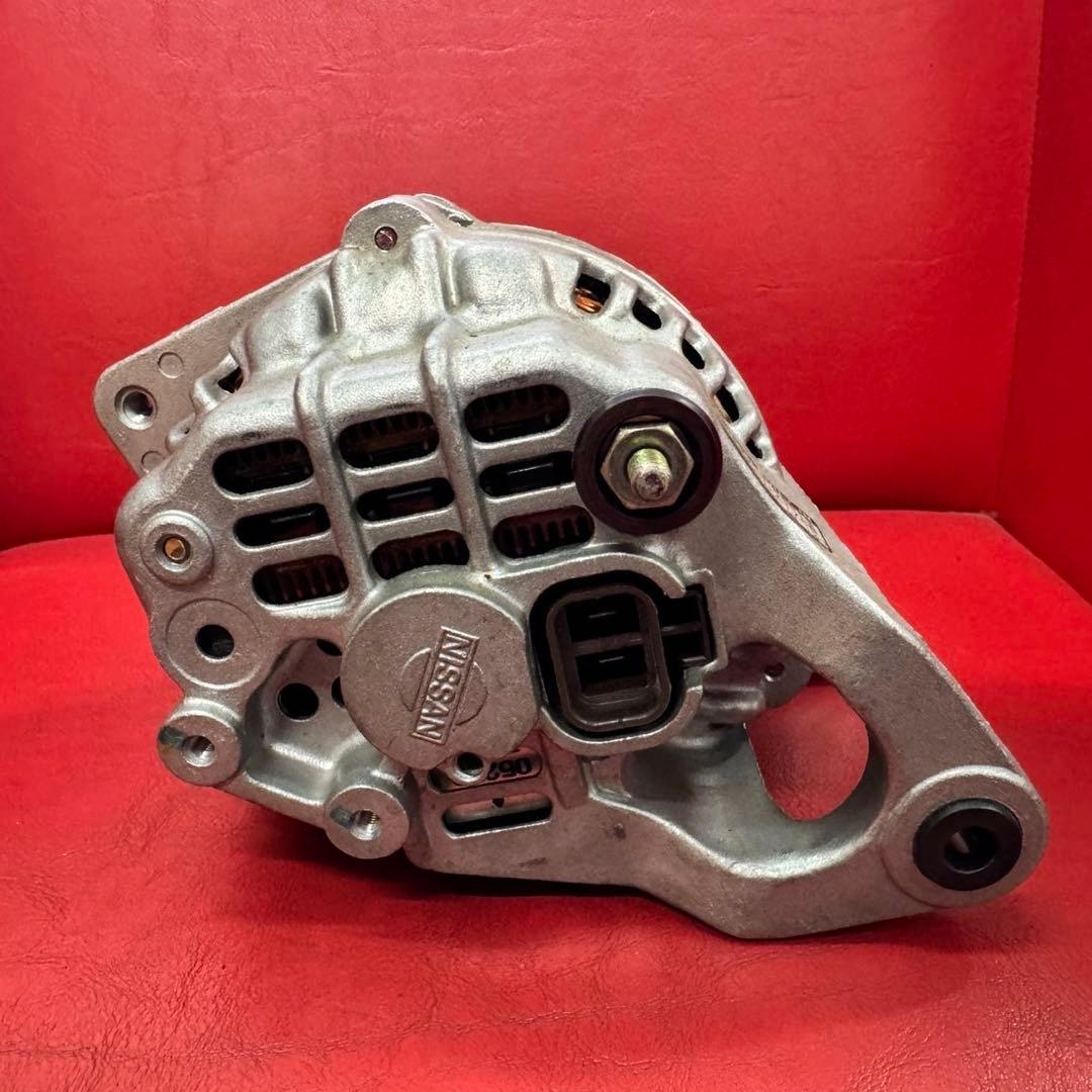 【新品・未使用】オルタネーター・ダイナモ 三菱製 A2T48176B ⑭グロリア