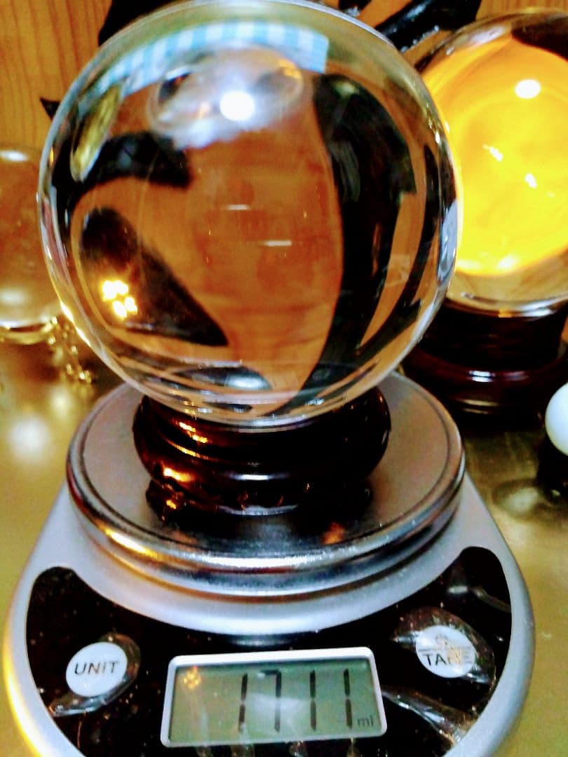 超綺麗＆超豪華.特大.水晶玉の置物.直径11センチ位.木製台座付きます