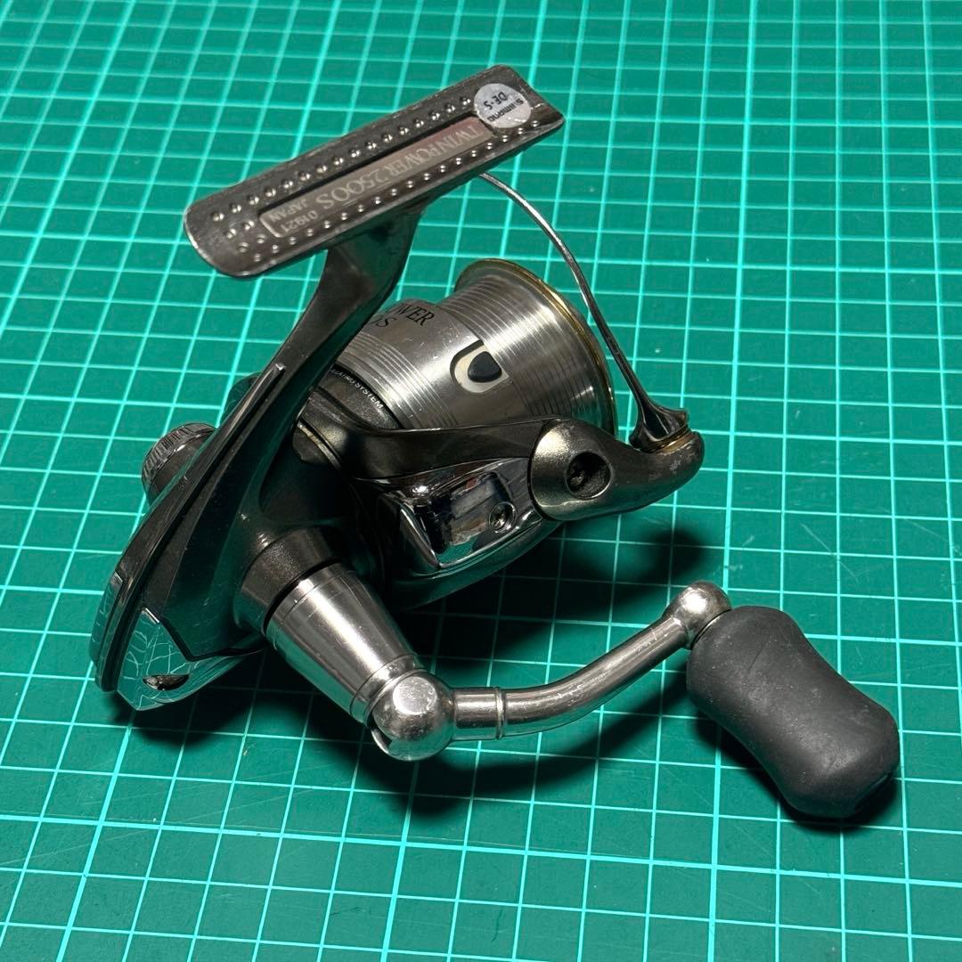 シマノ 05 ツインパワー 2500S