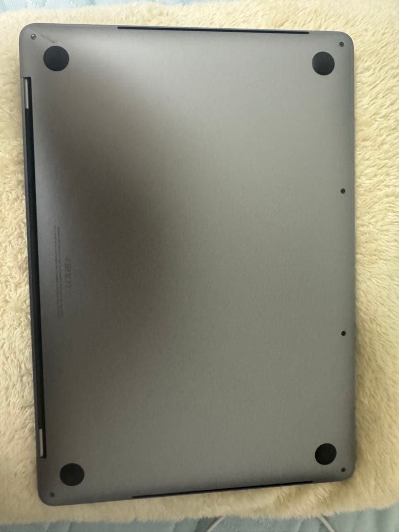 macbookpro 2020 i7 13インチ メモリ16gb SSD1TB