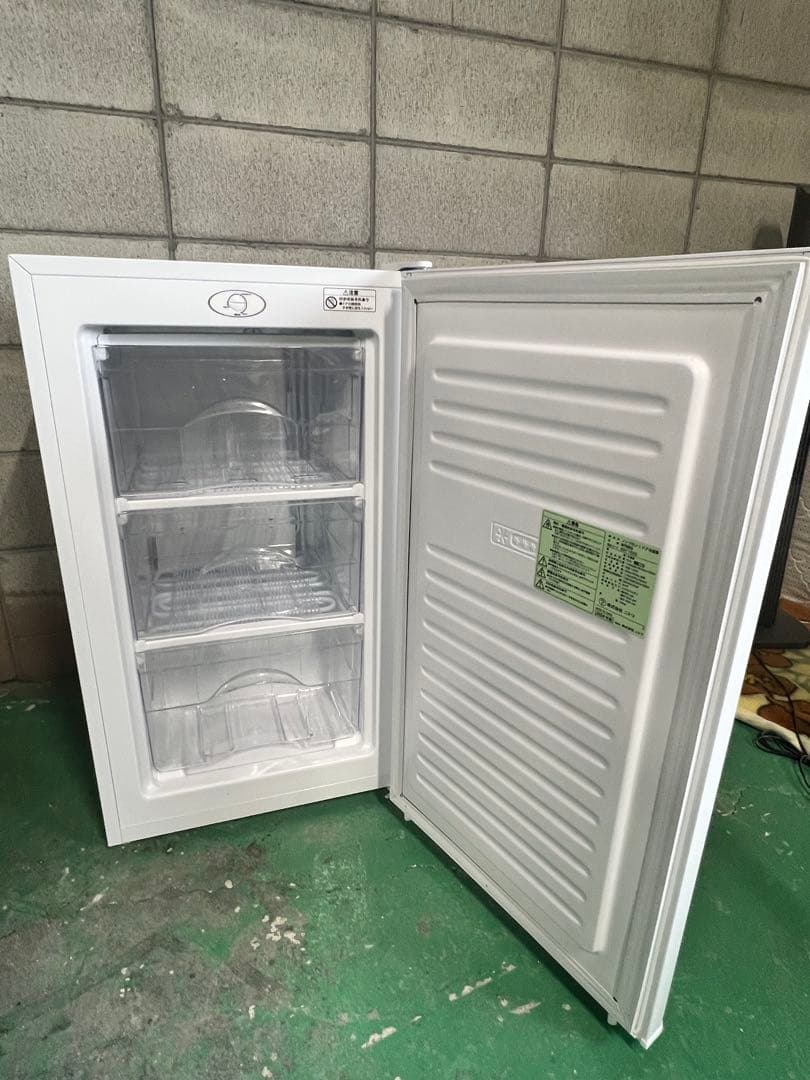 A802♠️配送設置可☑️ノンフロン1ドア冷凍庫2024年製☑️