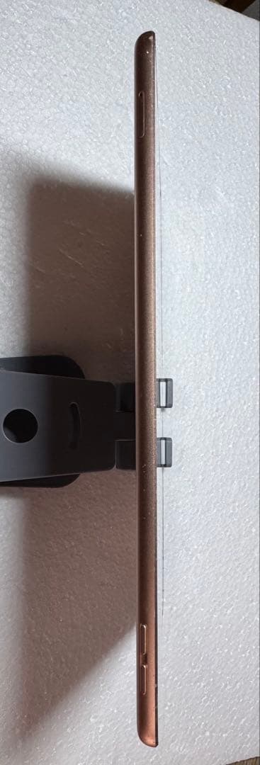 iPad 第8世代 32GB ゴールド Wi-Fi＋セルラーモデル