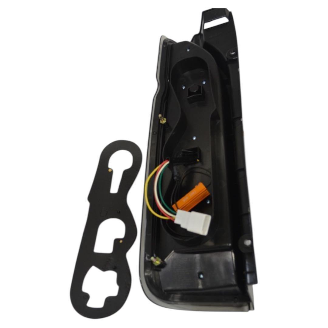 ハイエース 200系 テールライト 縦ライン LED テールランプ　【レッド】