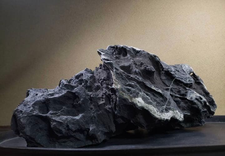 揖斐白倉谷真黒石 ウブ 23kg