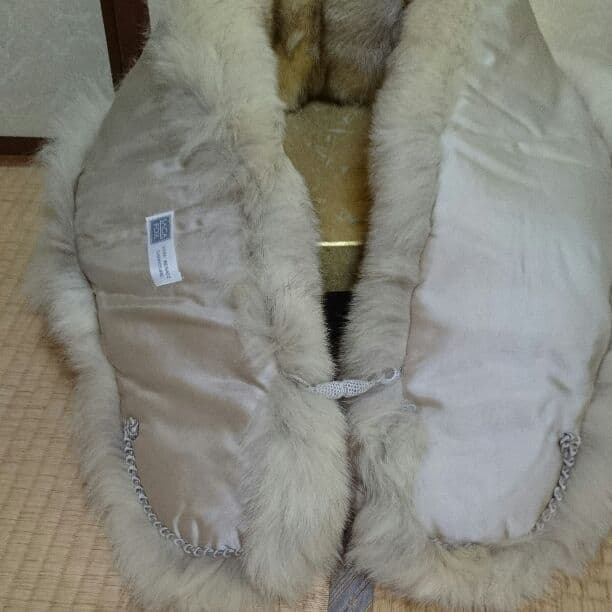 フォックスの襟巻き(成人式で一度使用しました)