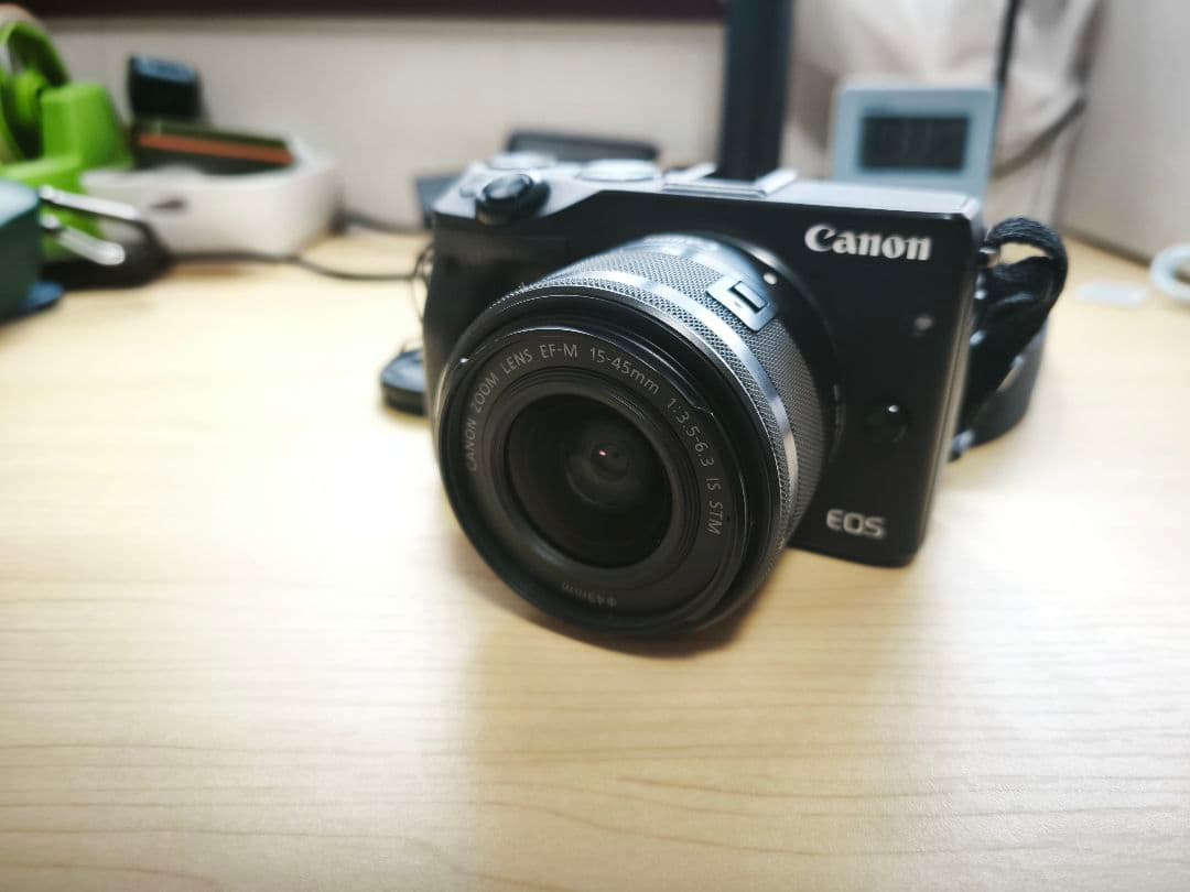 Canon EOS M3 レンズキット 15-45mm ブラック