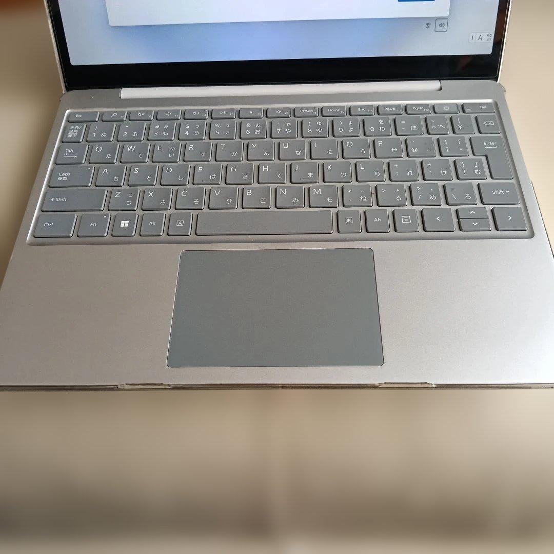 美品Microsoft Surface Laptop Go2