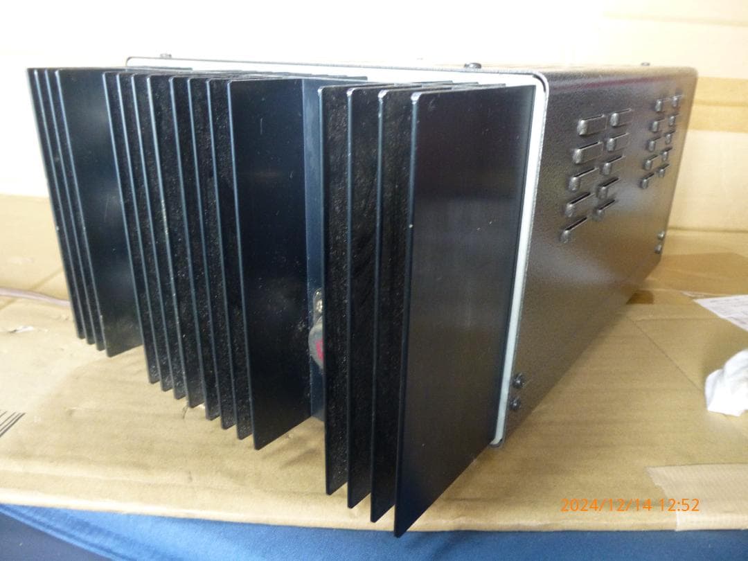 30A　大型トランス式ファンレス安定化電源　美品2