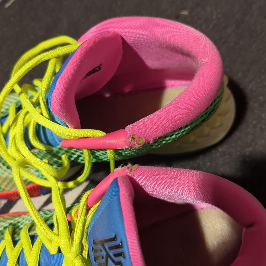 NIKE　カイリー1