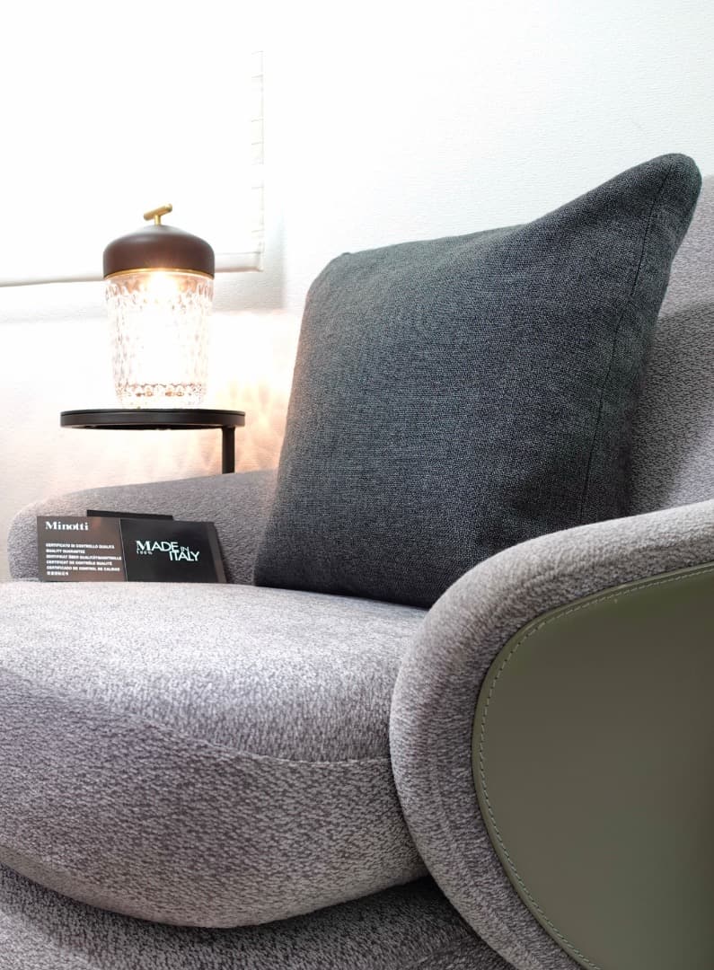 Minotti ミノッティ クッション 本物 イタリア製 高級家具 1個