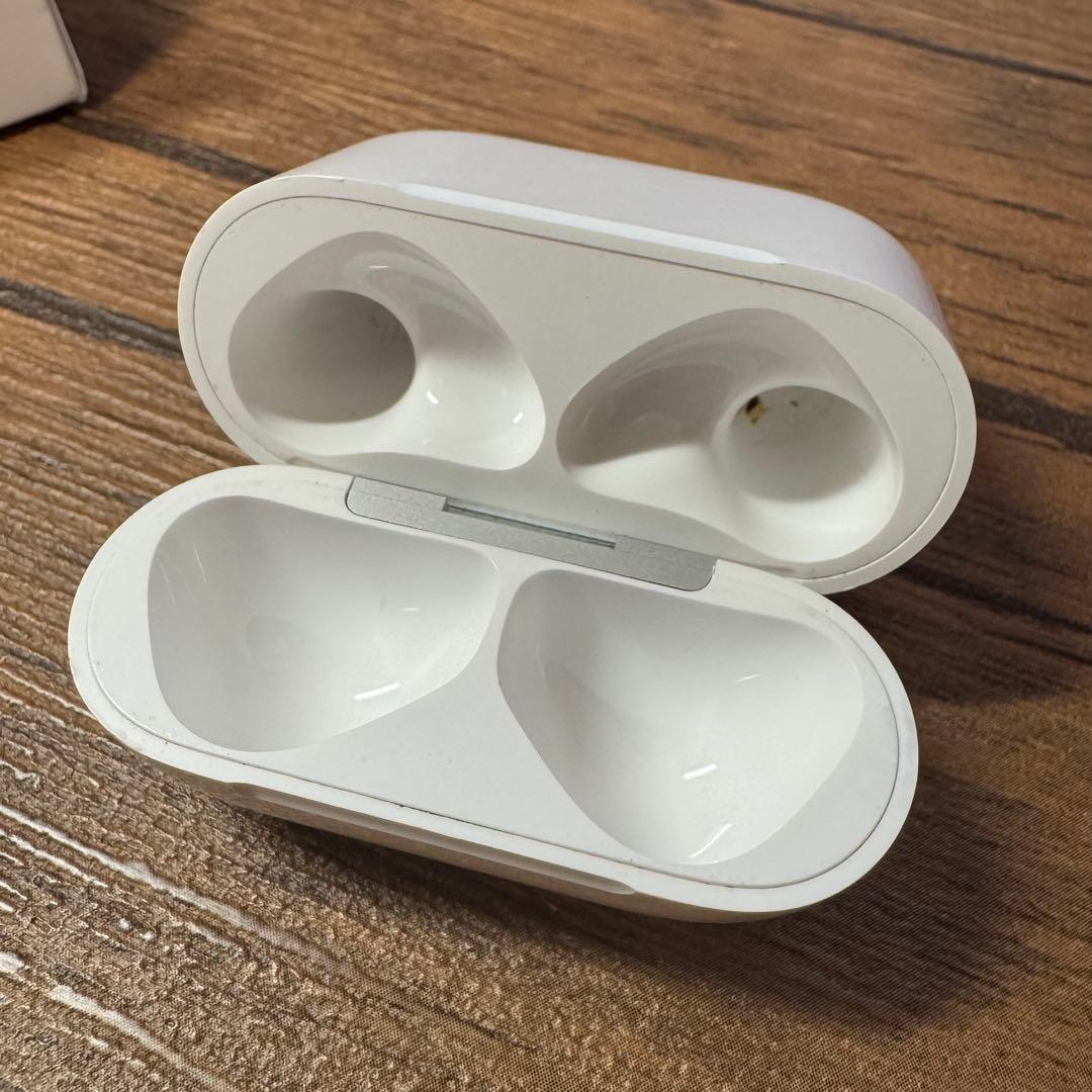 Airpods 4 (ANC)アクティブノイズキャンセリング