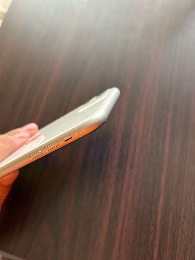 Apple iPhone 11 ホワイト 本体　64G