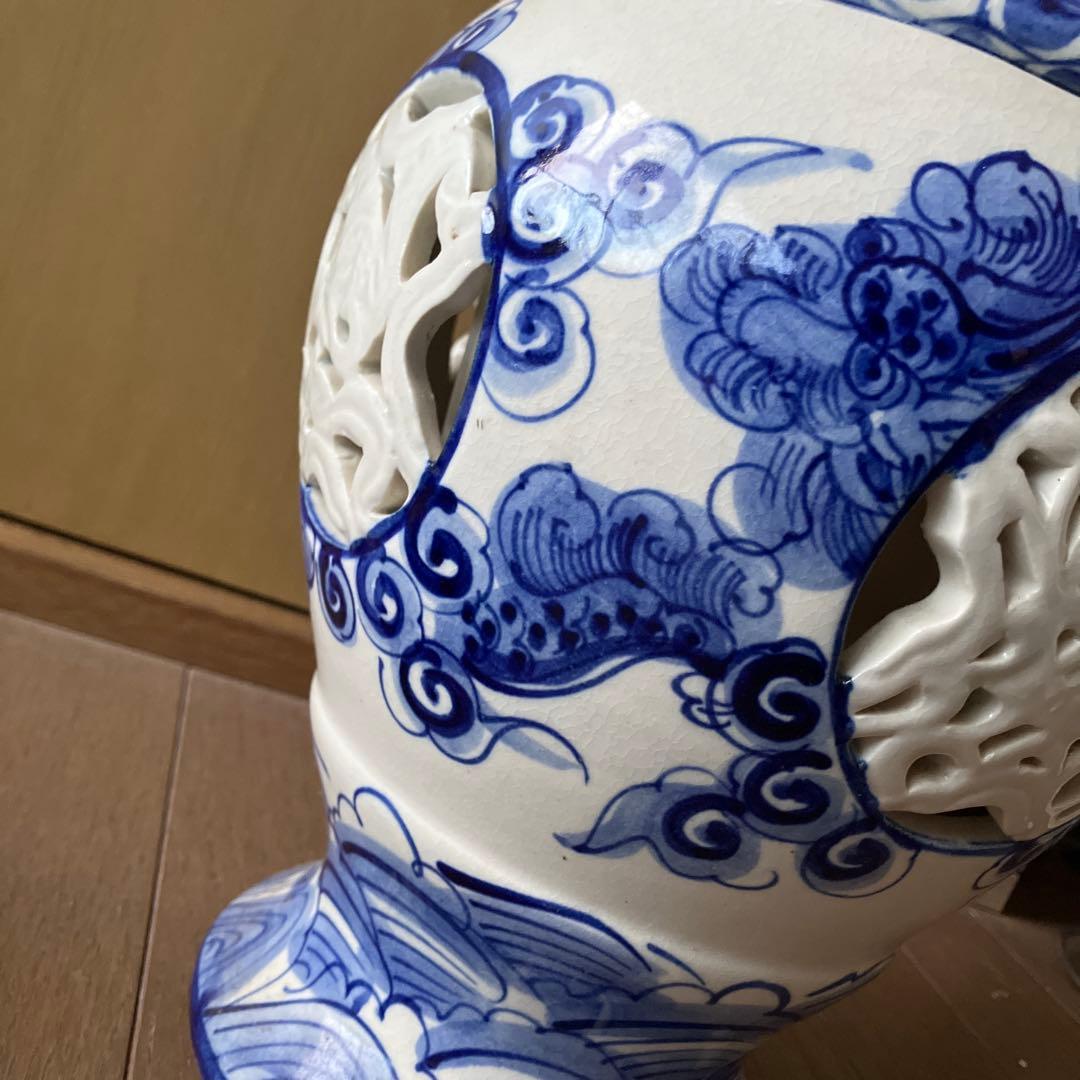 中国　古美術　染付大花瓶　唐物　双耳　透かし彫り　骨董