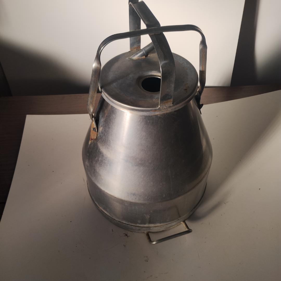 ステンレス製搾乳缶　乳牛