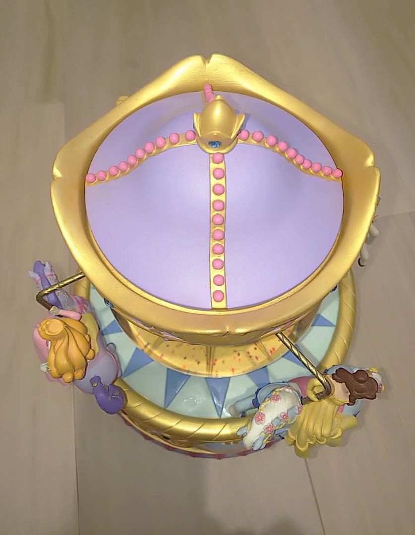 d*y様 【希少・美品】ディズニー プリンセス スノードーム メリーゴーランド型