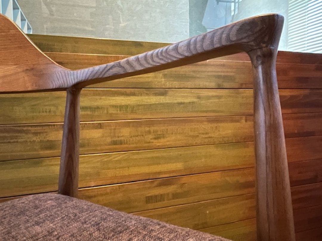 こんねこん12■タモ無垢材/天然木 アームチェア/ダイニングチェア■B