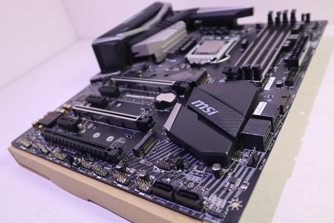 マザーボード MSI Z370 I5 8500