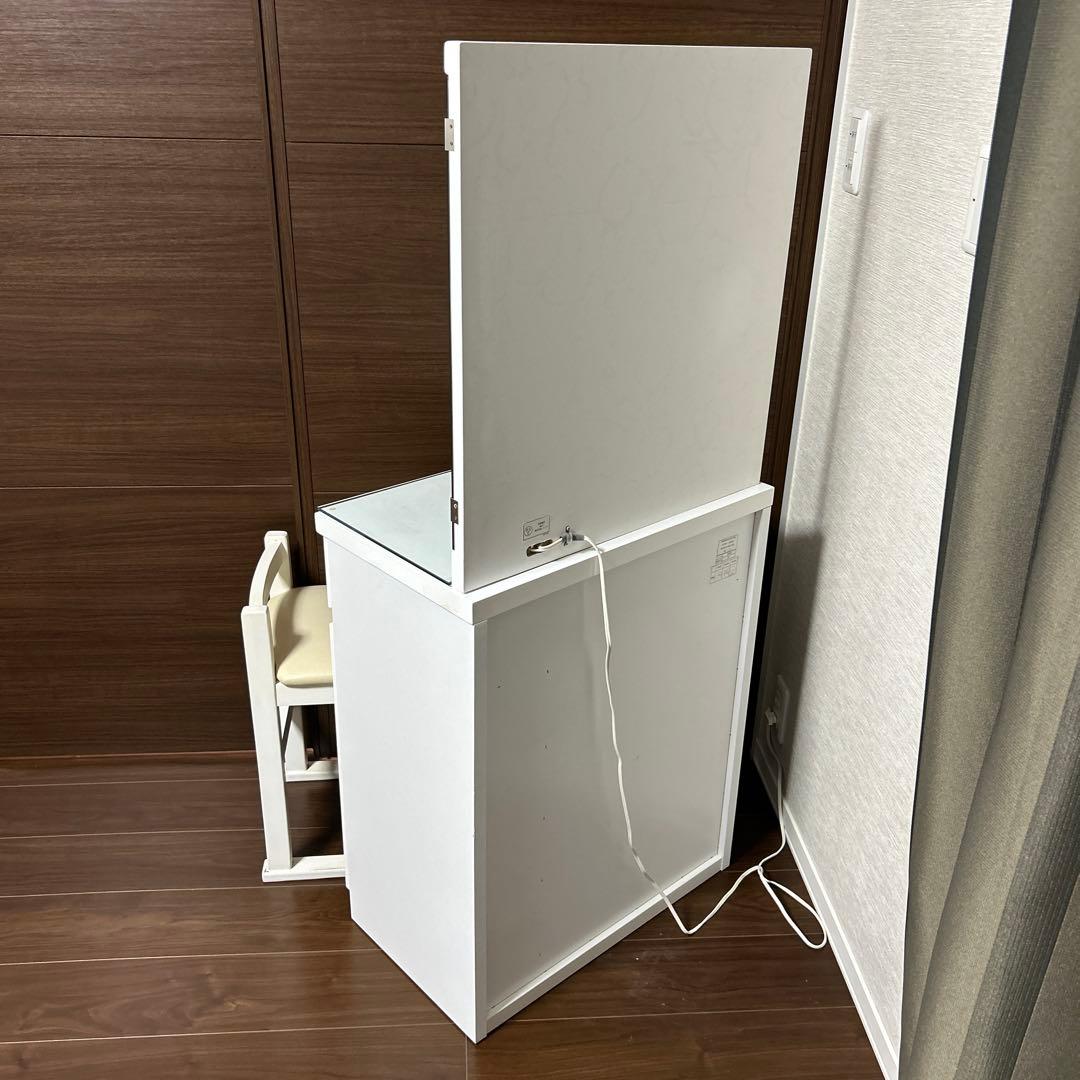 ニトリ　ドレッサー白