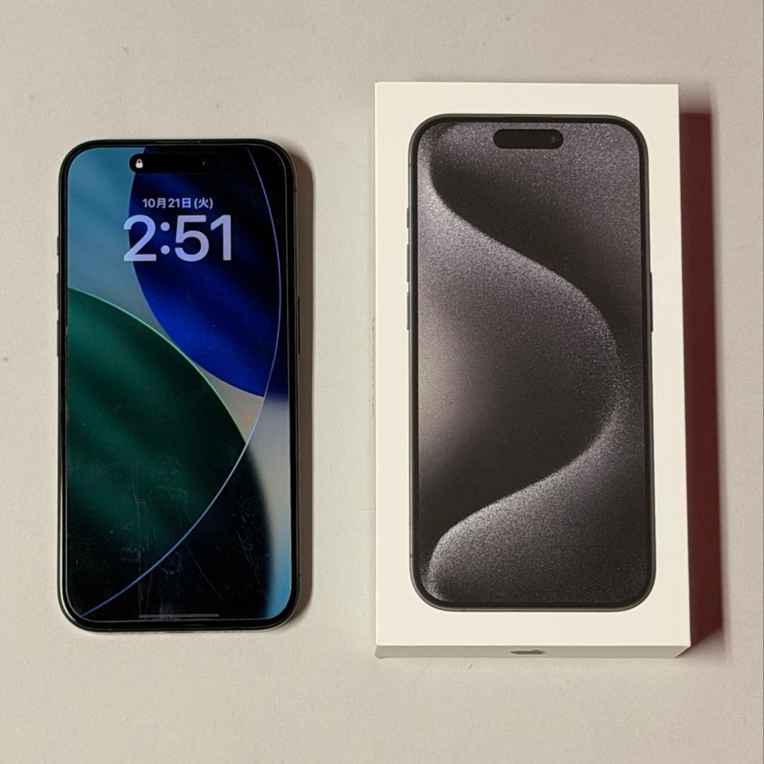 Apple iPhone 15 Pro ブラックチタン本体