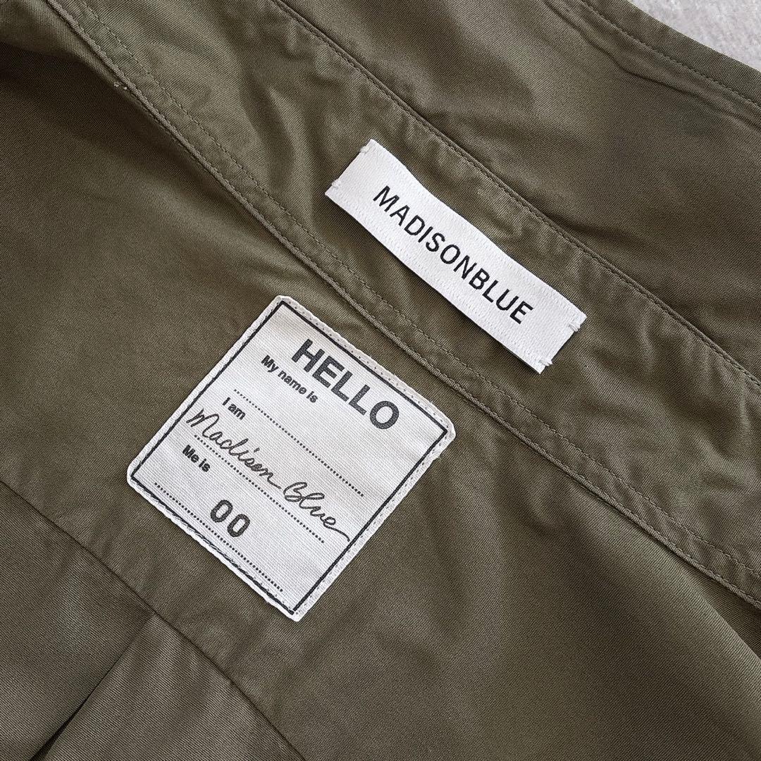 美品 マディソンブルー 蛯原友里さん着用 コットンマダムシャツ カーキ B刺繍