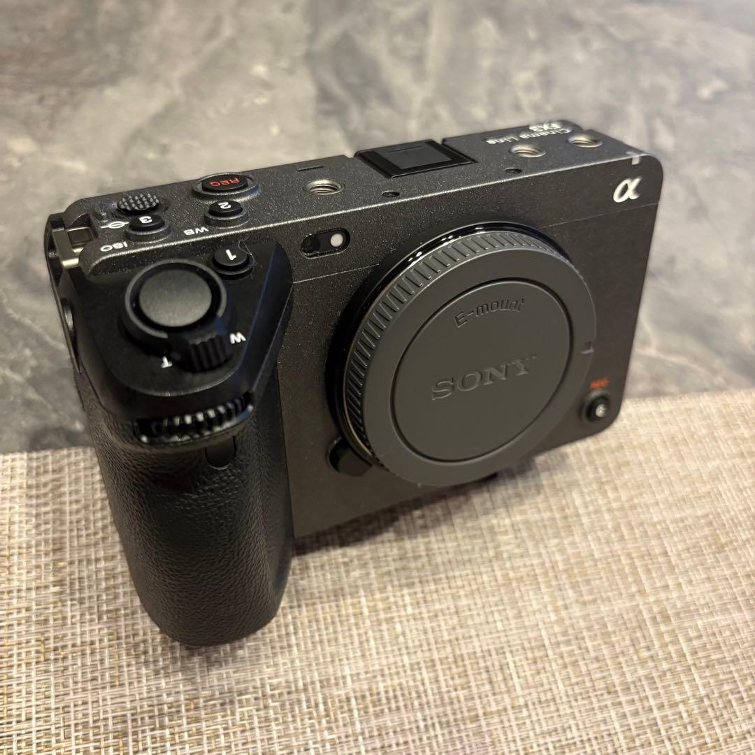【美品】SONY ILME-FX3 ILME-FX3 一眼レフ　カメラ