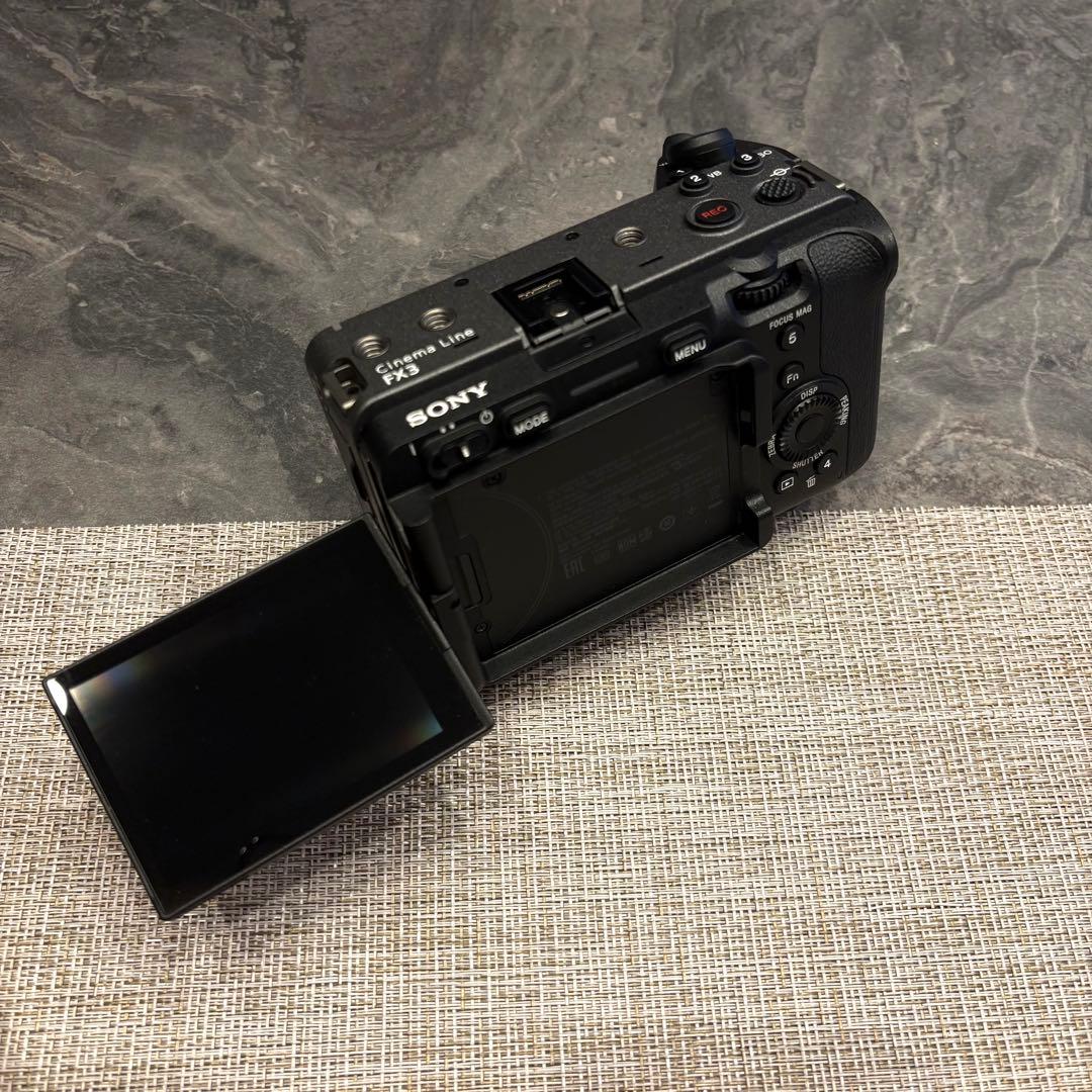 【美品】SONY ILME-FX3 ILME-FX3 一眼レフ　カメラ