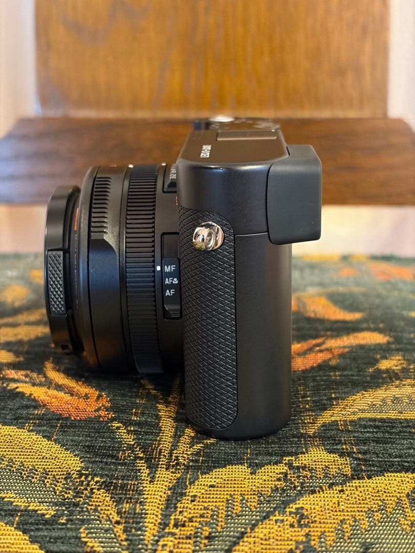 Leica ライカ D-LUX8（レザーケースとオートレンズキャップ付き）