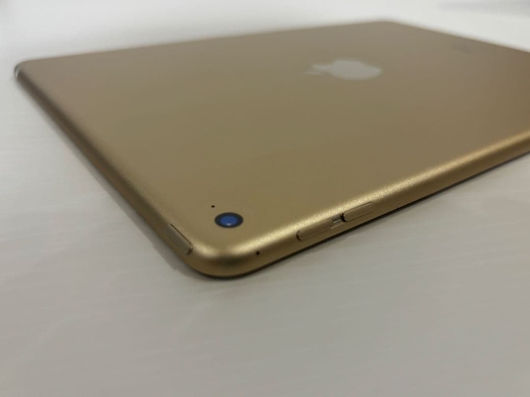 Apple iPad Air2 / 128GB / Wifiモデル