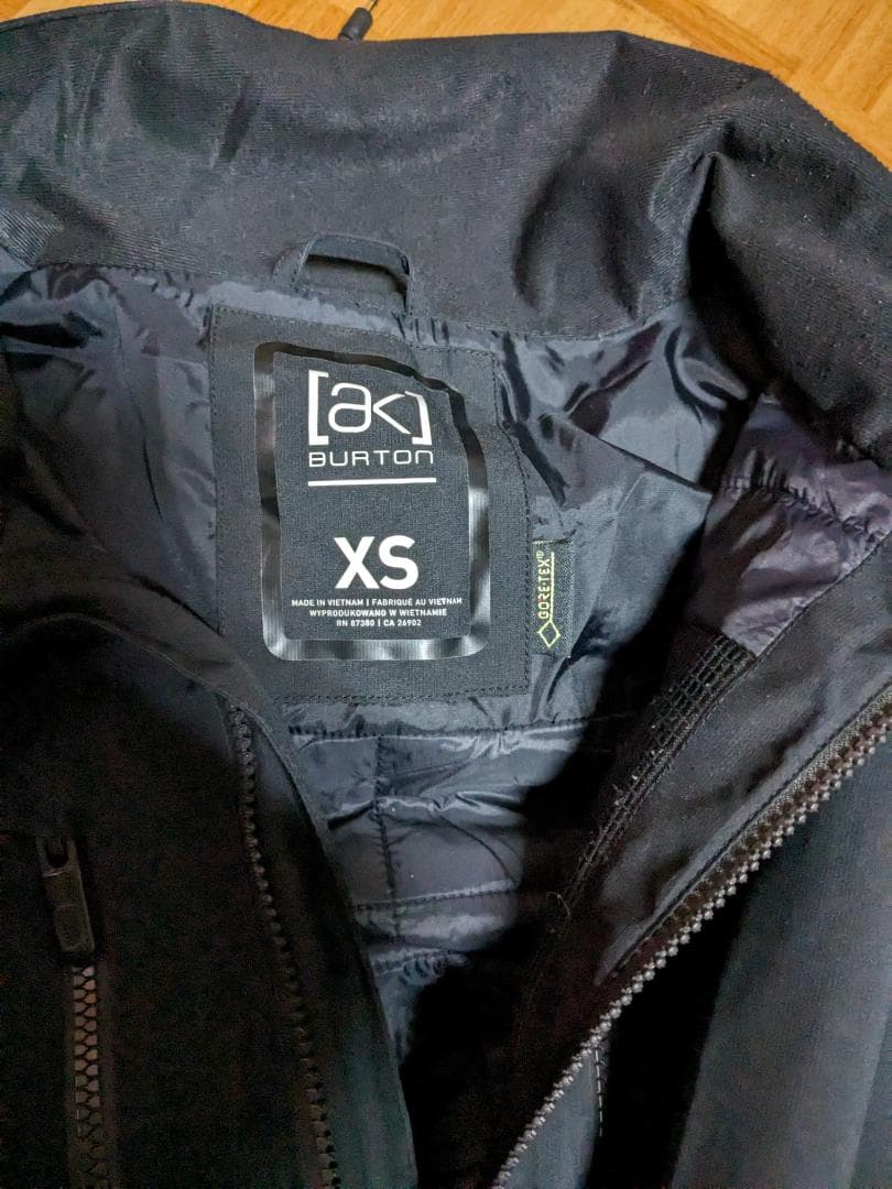 BURTON　akウェア上下セット（ほぼ一式）