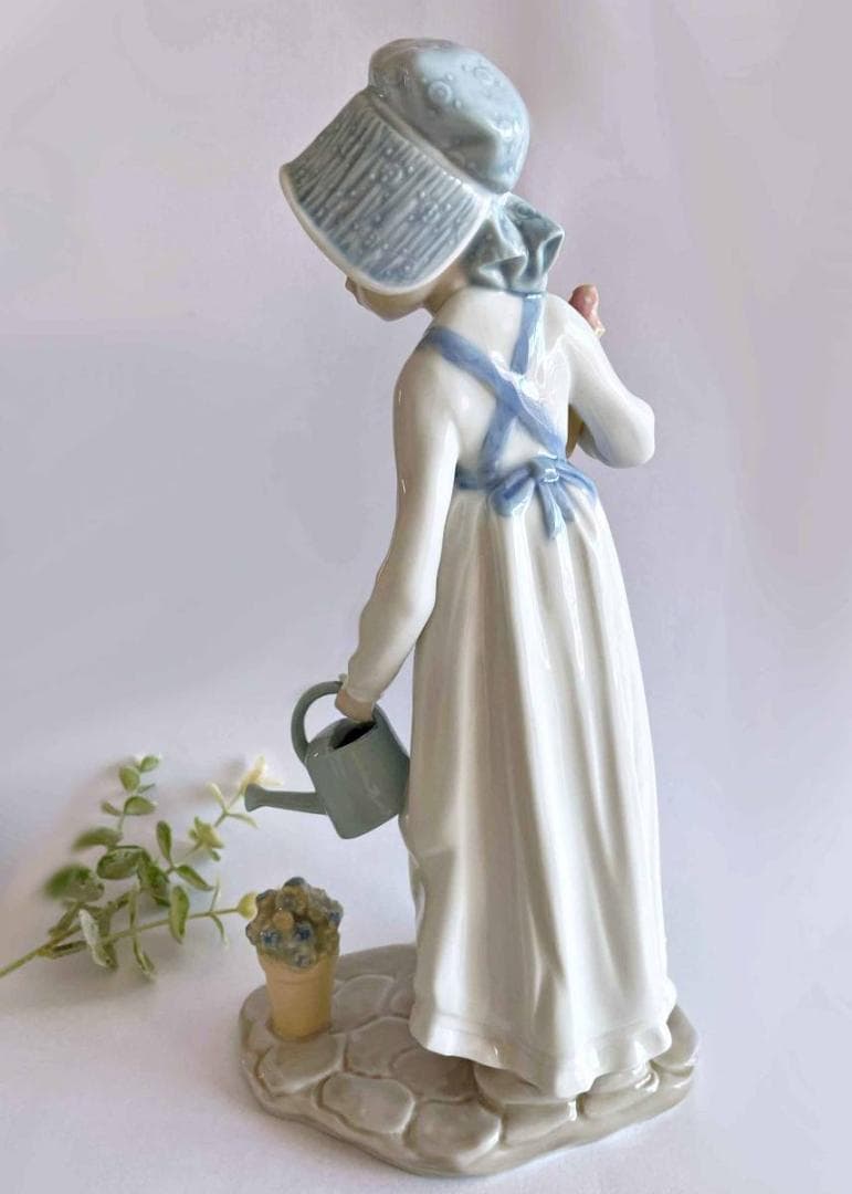 少々訳あり NAO ナオ 少女 花 フィギュリン 高さ約30cm