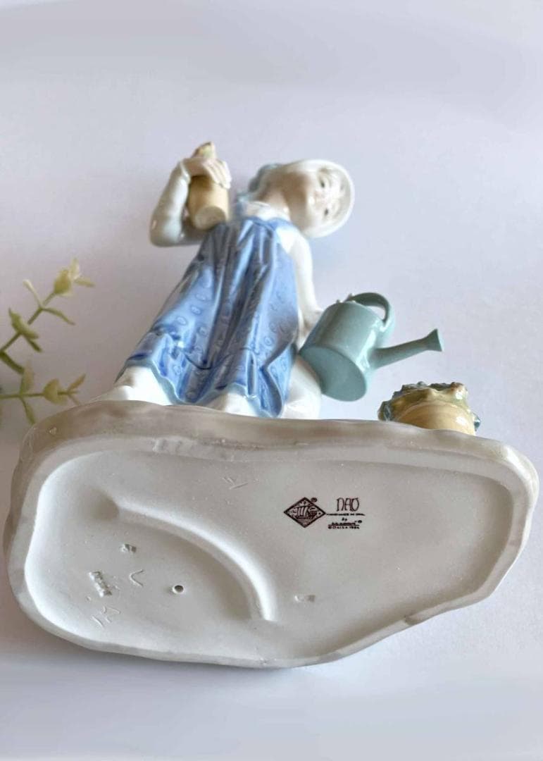 少々訳あり NAO ナオ 少女 花 フィギュリン 高さ約30cm