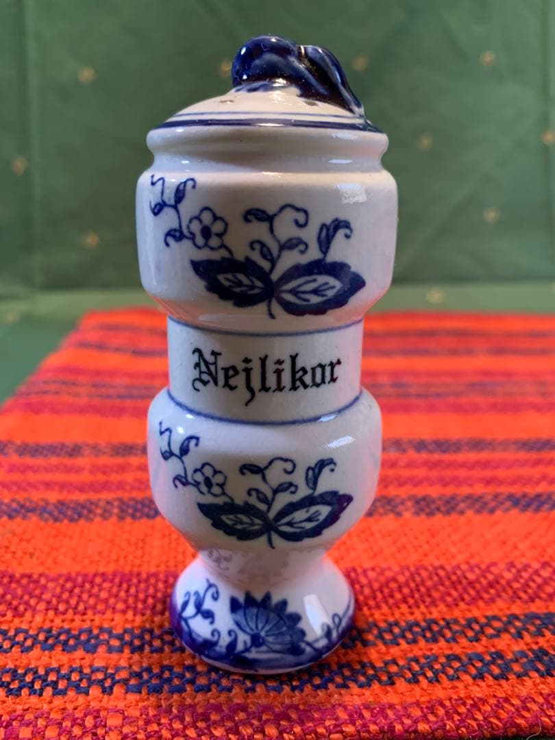 デンマーク製　美品ビンテージの木のケース付きスパイス入れセット！可愛い過ぎます！