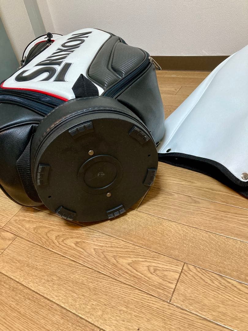 美品！SRIXON キャディバッグ 未使用保管品