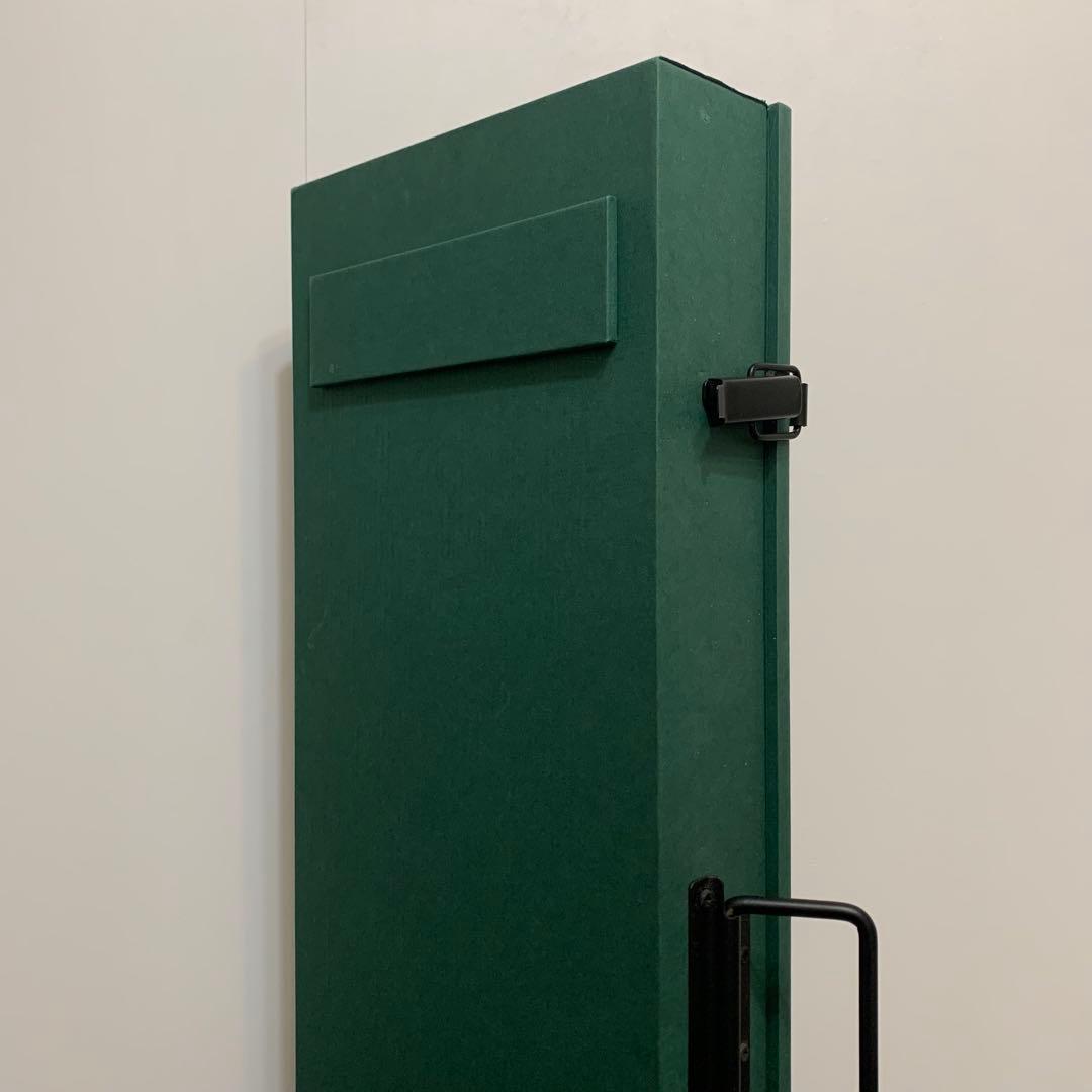 ⭐️カラシニコフ⭐️ウォッカ⭐️ライフル⭐️希少⭐️空ボトル⭐️空瓶⭐️箱⭐️ラドガ⭐️送料無料⭐️