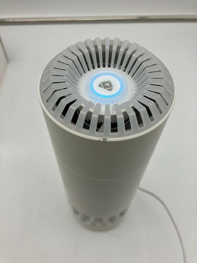 美品　Airdog mini 　CZ-20T　空気清浄機　ホワイト　ポータブル