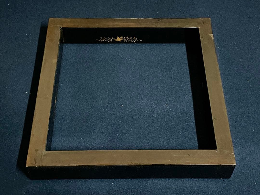 割引❣️【美品】「母」 松唐草 蒔絵 炉縁 真塗 漆匠 秀岳 共箱 （1125D）