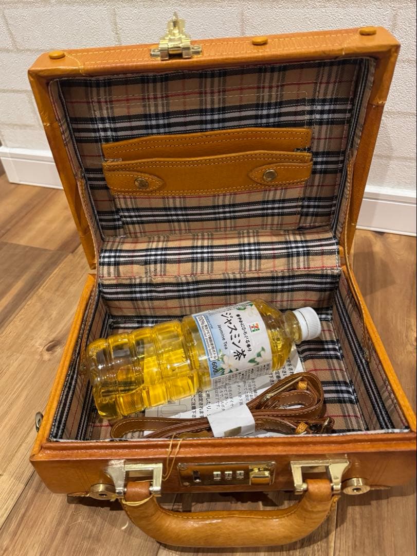 【未使用】LEAVESリーブス　レザー　ミニトランク　レトロ　ハンドメイド　底鋲