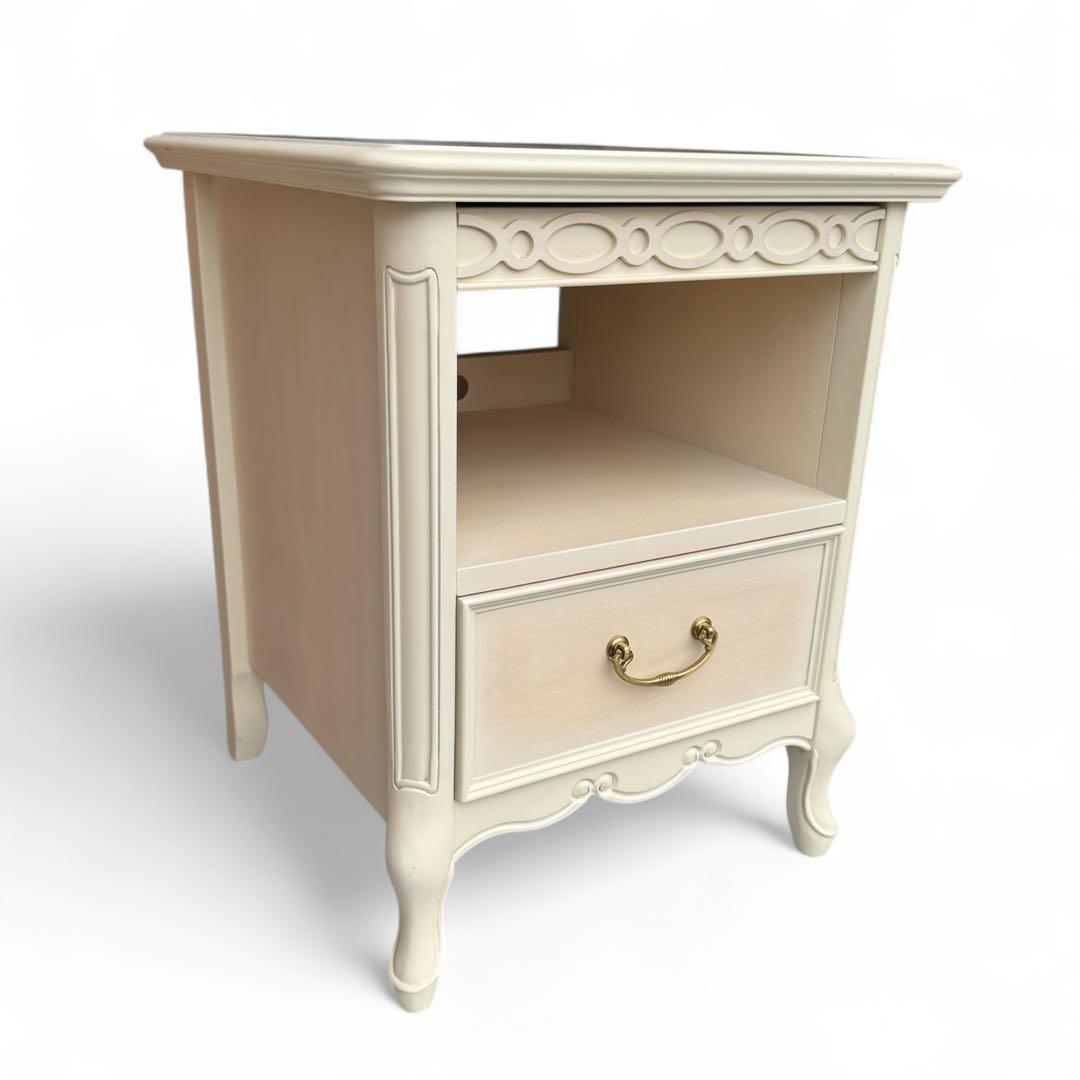 東海家具　TOKAI KAGU フルールWH　ナイトテーブル 白家具　姫系