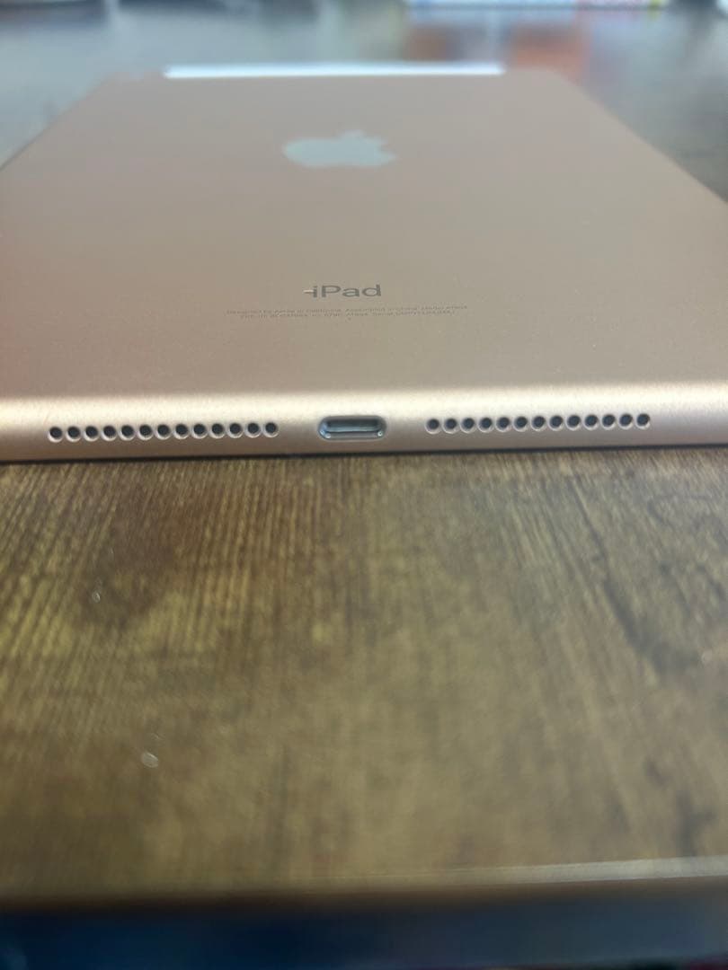 iPad 第６世代 ゴールド 美品