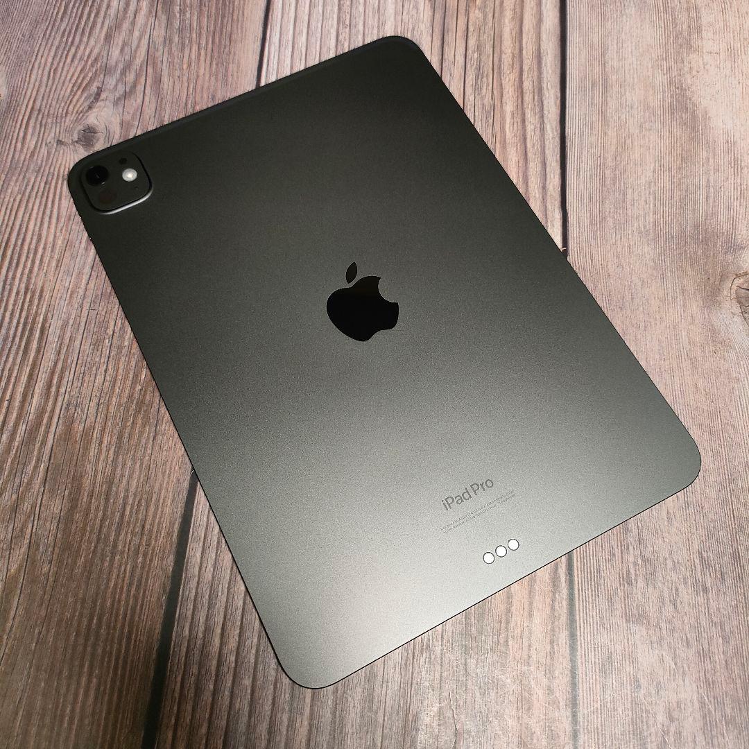 iPad Pro 11インチ M4 256GB スペースグレー 新品近い