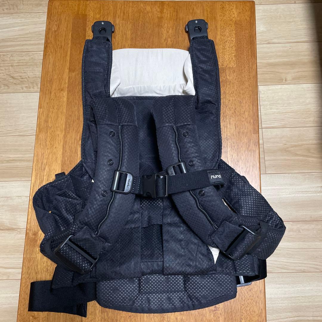 nunaベビーキャリアカドルクリック抱っこ紐ヌナ