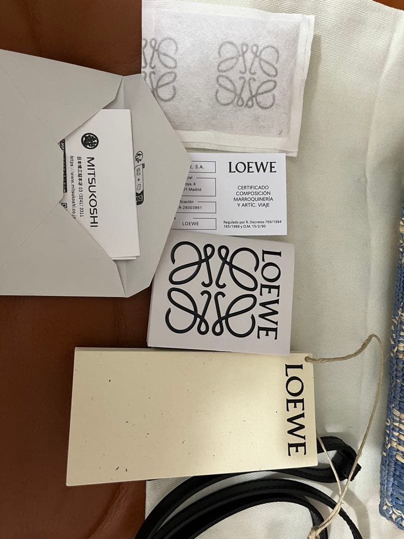 LOEWE♡2025SS新品フォントトートスモール