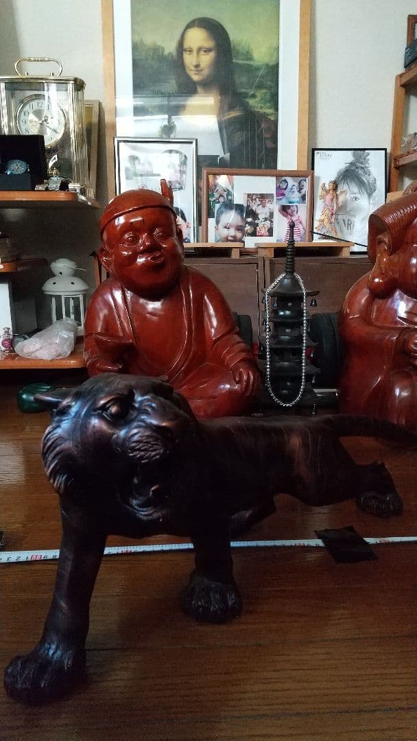 蓮ちゃんの巨大.虎の置物.約65cm位吠える姿勢.金属製