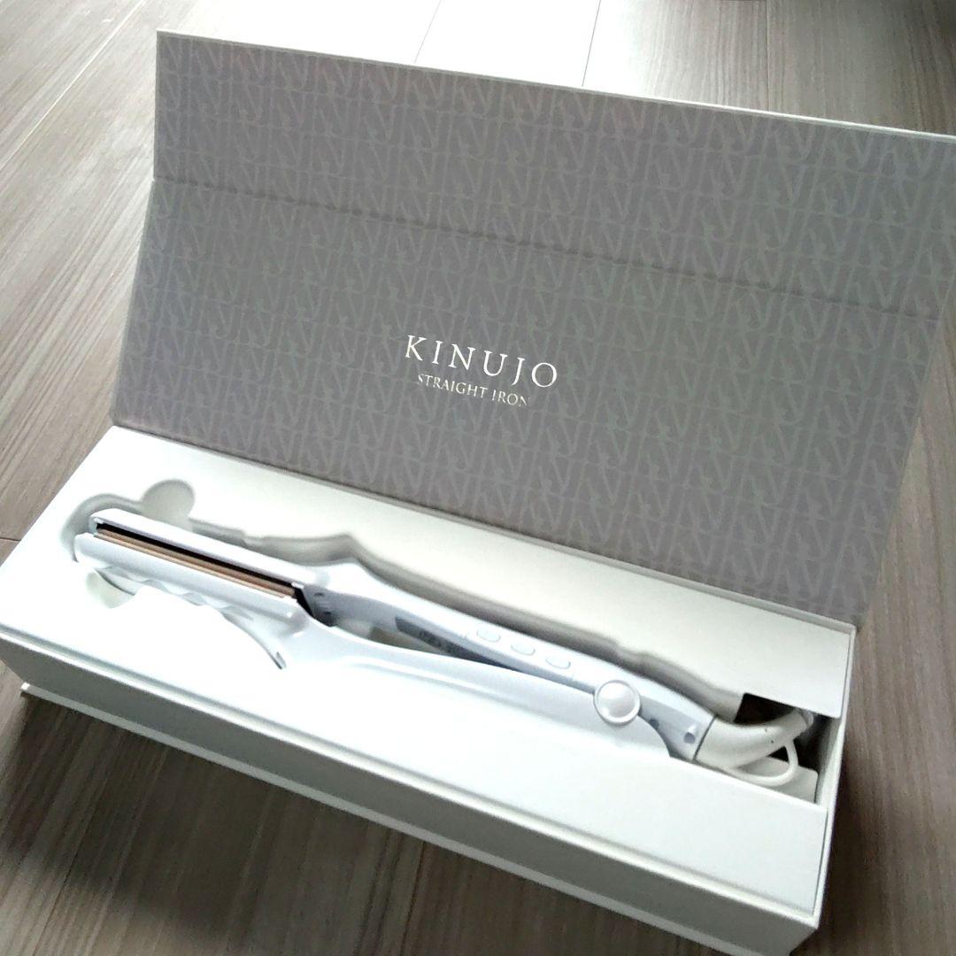 ほぼ未使用／KINUJO　絹女　ストレートヘアアイロン　ホワイト