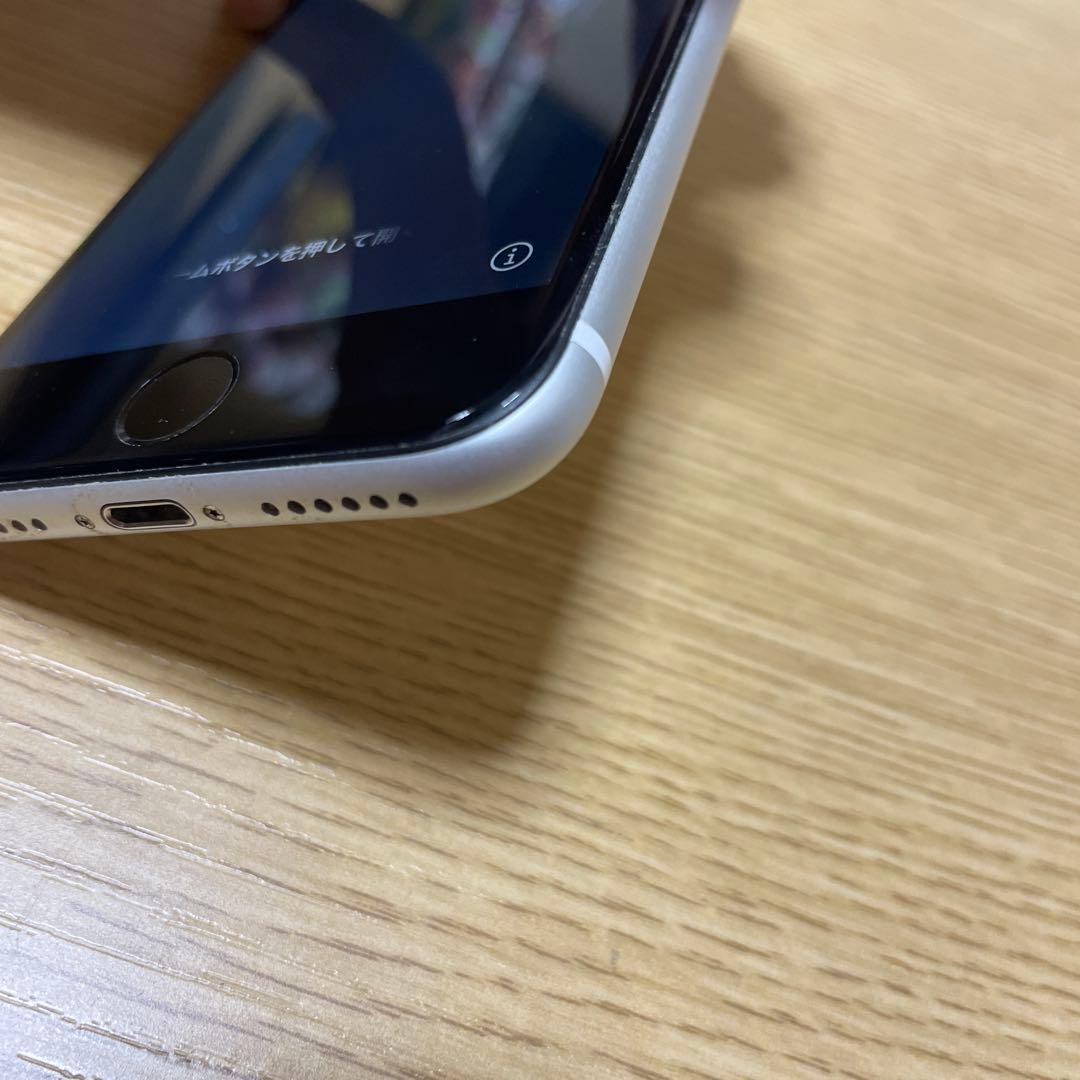 美品 iPhone SE MHGQ3J 64GB ホワイト