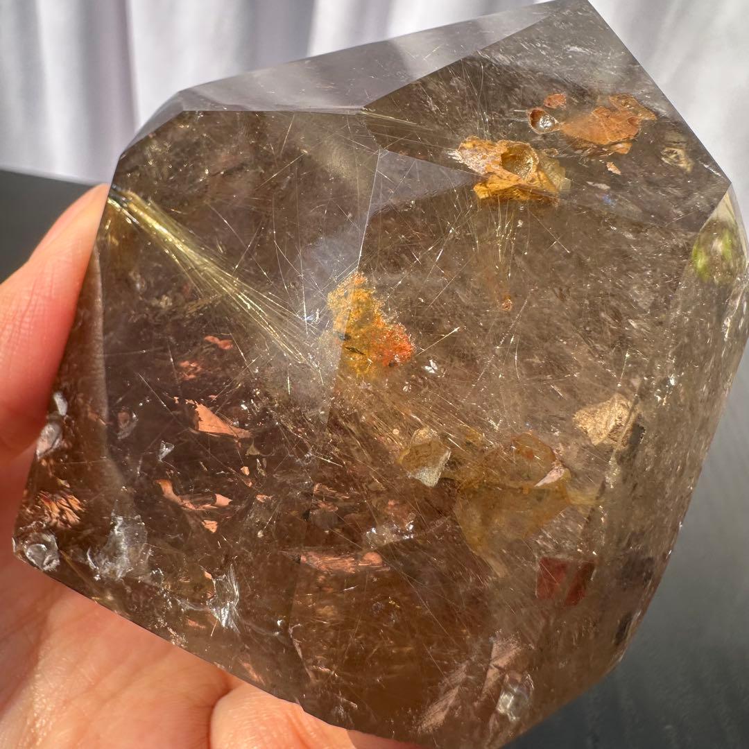 天然石ルチルクォーツのポイント　原石　置物NO.051107